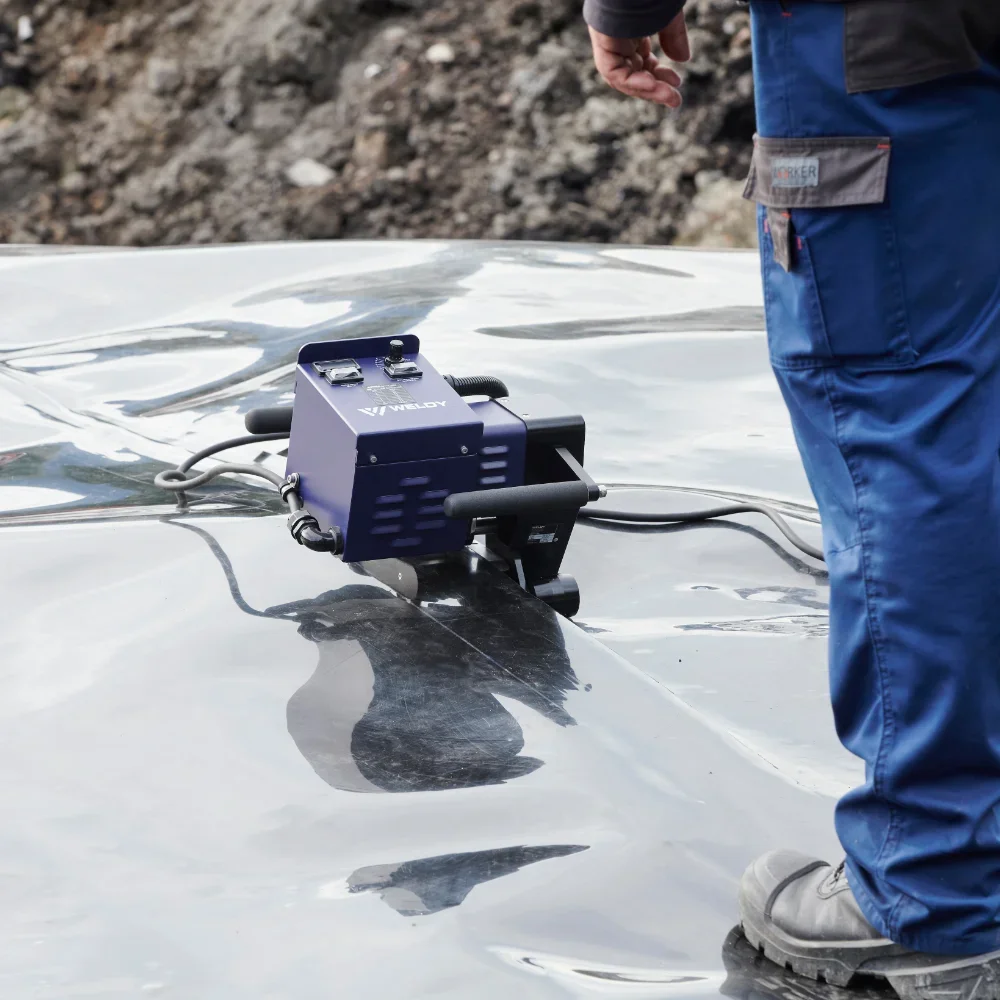 Weldy WGW 300 Hot Wedge Welding Machine for Geomembranes, image 6 of 9